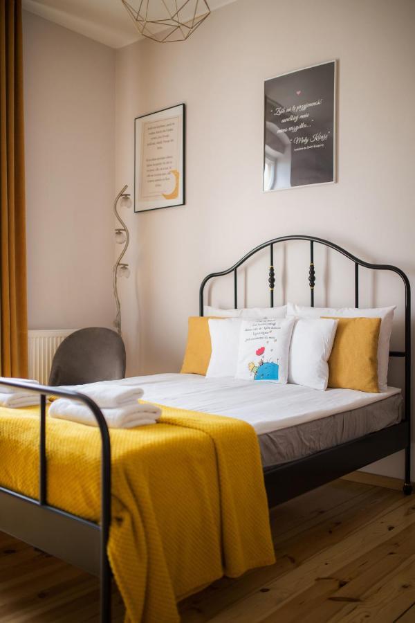 Apartamenty W Kamienicy Σίερατζ Εξωτερικό φωτογραφία