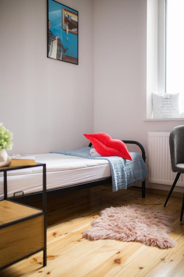 Apartamenty W Kamienicy Σίερατζ Εξωτερικό φωτογραφία